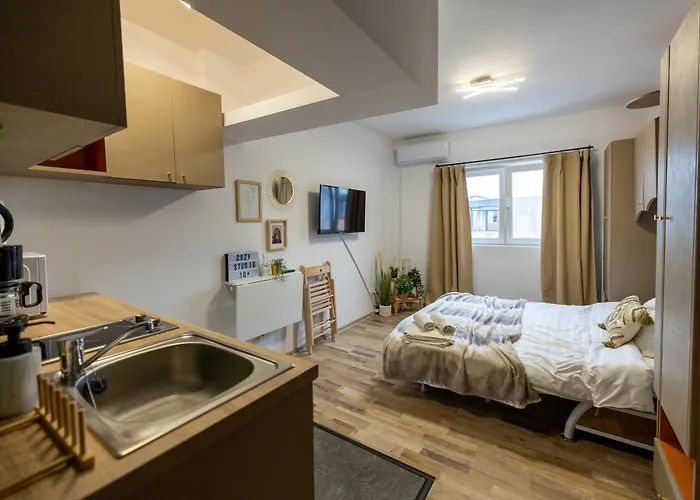 Cozy Retreat - Quiet, Premium